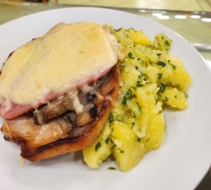 507726255_122125445000841250_6920214233270008757_n